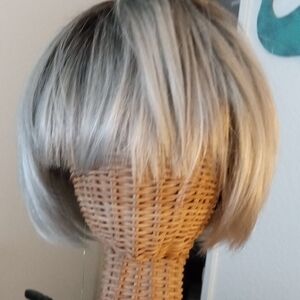 Stylish Blonde Bob Wig